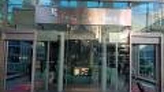 品川駅前の複合施設