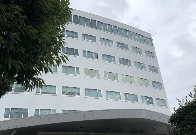 船をイメージしている？建物。