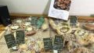 本店とは商品の雰囲気が違う