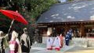 神前結婚式が行われていました。