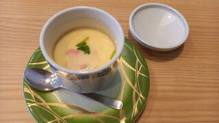 (すノ家名取店)店内は飾りっ気のないさっぱりした感じ