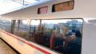 城崎温泉を訪れた時に利用した特急電車です。