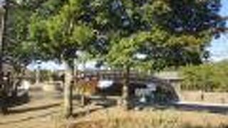 フェリー乗り場のそばにある公園