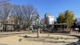 日暮里駅に近い