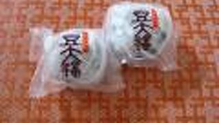 コリドー街の和菓子店