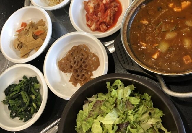韓国で有名な料理家がプロヂュース。
