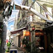 戦後のレトロ感やディ―プ感にアジアンチックな風　～　栄町市場商店街