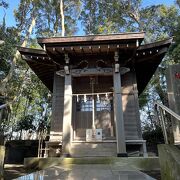 泉小次郎親衡ゆかりの神社