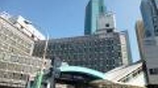 新橋らしい名店も