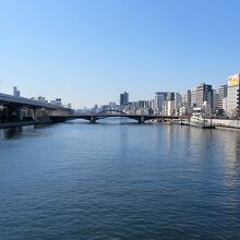 浅草(台東区側）に戻ります…隅田川、綺麗になりましたよねぇ