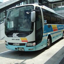 京都行のリムジンバス