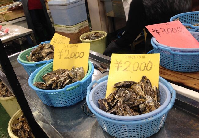 日生の漁港に有るお店