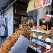 仙台朝市の名物店舗の一つです