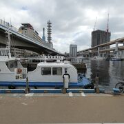 神戸港の波止場の一つ