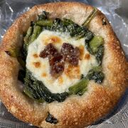 惣菜パンの種類が豊富