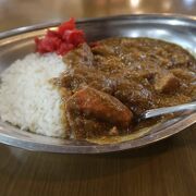 新鮮市場で食べる500円のカレー