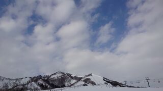 山の天気は変わりやすいです。