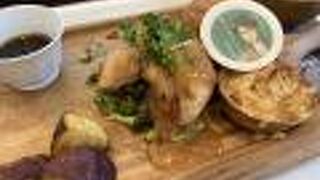 期間限定でコラボレストランになります。