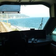 鉄道ファンならずともおすすめしたい観光列車