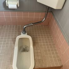 トイレ は　和式