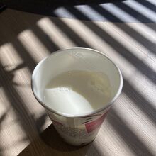 「牛乳も～♫」