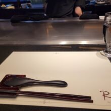 カウンター席でランチ