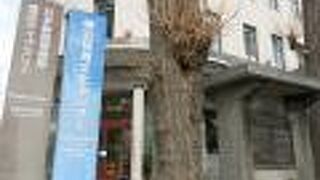 横浜情報文化センター内