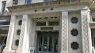 日本大通り駅近くの建築