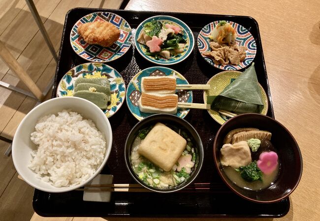 加賀麩「不室屋」でランチ