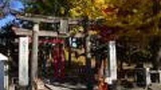 鶴ヶ城の敷地内にある稲荷神社