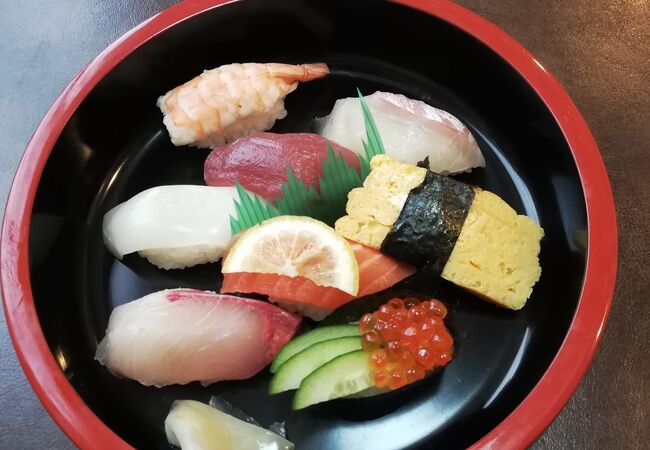 七軒茶屋駅すぐの美味しいお寿司やさん！