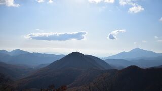 遠くに会津盆地を望める絶景
