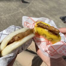 角煮まんとカレーまん