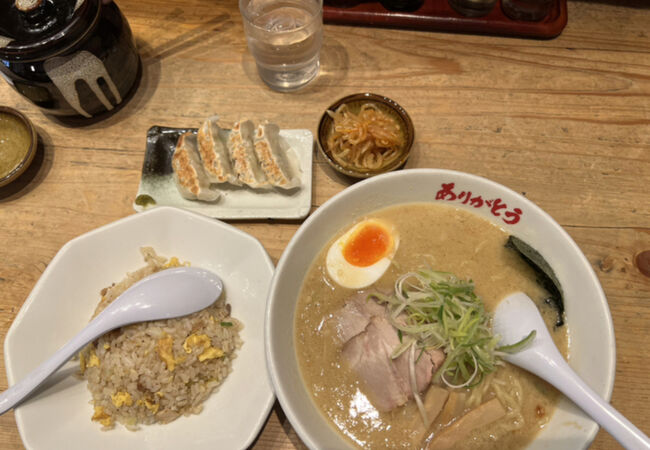 老舗ラーメン店