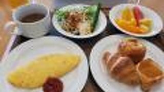 朝食バイキング