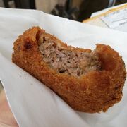 肉のサトー　名物谷中メンチ