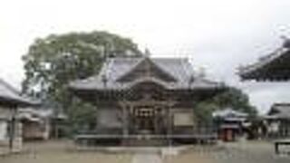 いくつも境内社がありました。