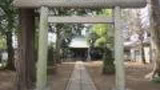 井口院の隣に建っています