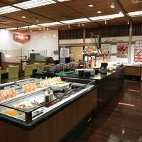 バイキングの料理コーナーです。