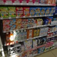 １階ローソンの品ぞろえ