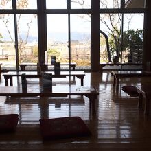 お座敷のイートインスペース