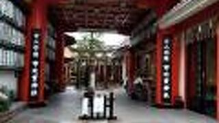 大きな神社ではありません。