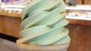 「ねねの道」に面しているお店です。