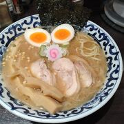 東京駅ラーメンストリートにある有名な斑鳩