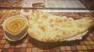 本格的インドカレー店です