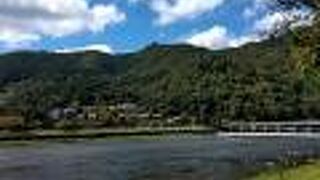 渡月橋の下を流れる川です。
