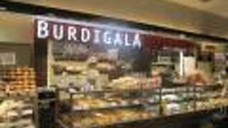 広尾が本店のベーカリー