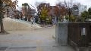 勝海舟生誕の地記念碑がありました