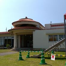 道の駅の裏側には遊具もあり（工事中でしたが）