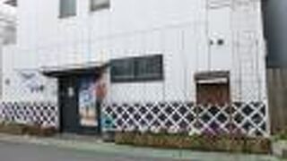 案内板のみがあります